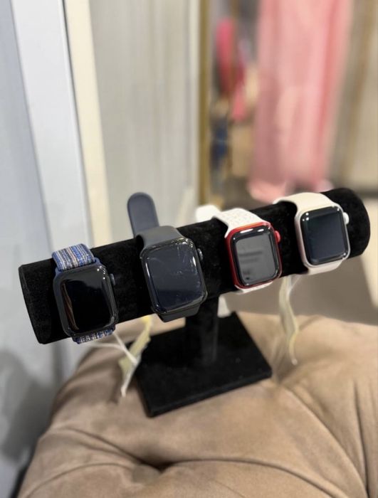 Apple whatch se 8,9