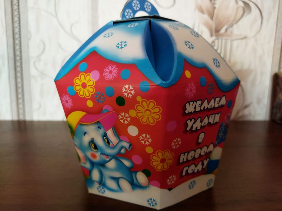 Новогодние коробки