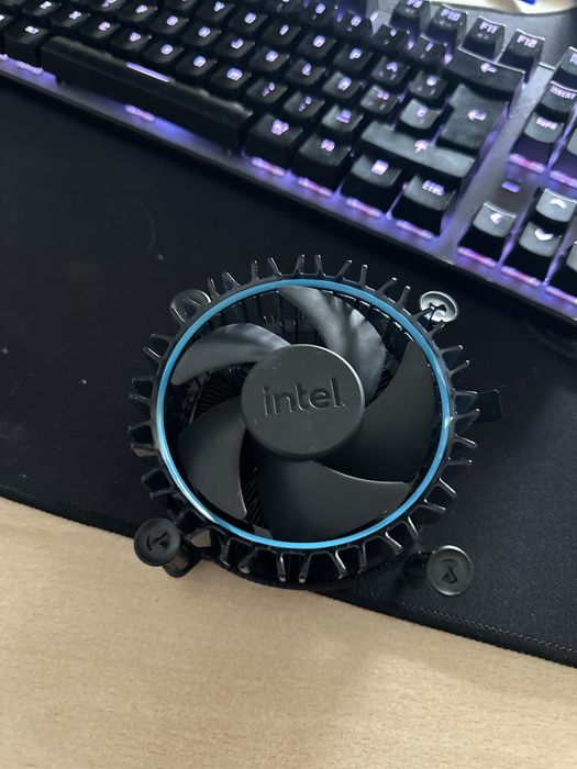 Охлаждане за Intel НОВО