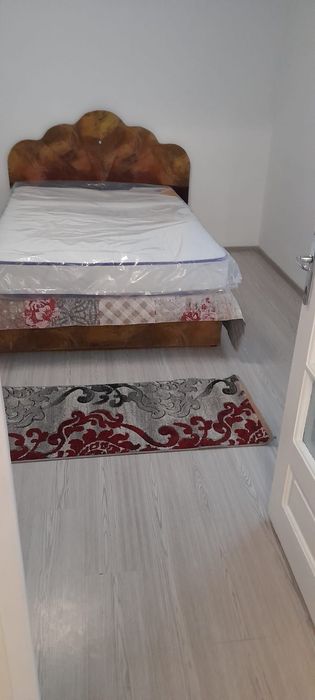 Inchiriez casa la curte sector 1