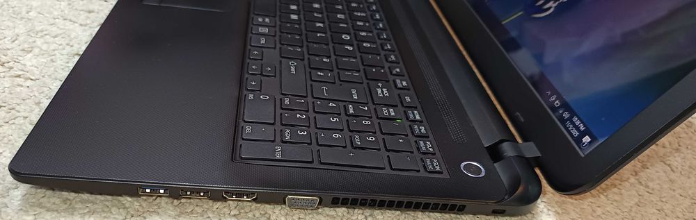 Laptop Toshiba Satellite C50-B Intel Gen 4 15.6 40Cm