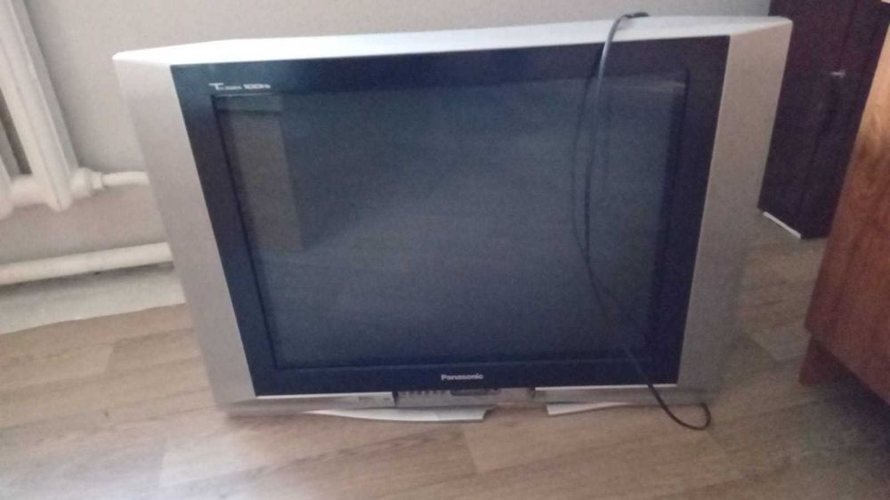 продам телевизор
