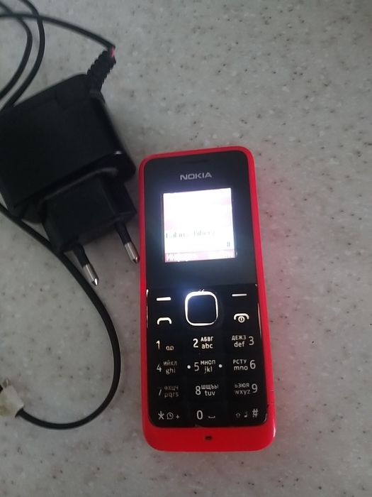 продаётся сотовый телефон