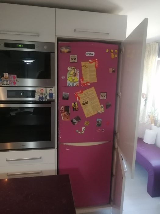 Mobila de bucatarie complexa  de marime mai micuța cu insula făcută la comanda +chiuveta