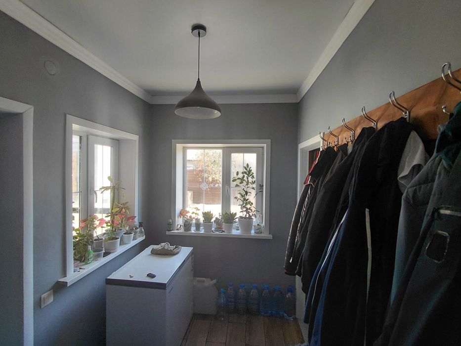 Продам дом в центре Пришахтинска