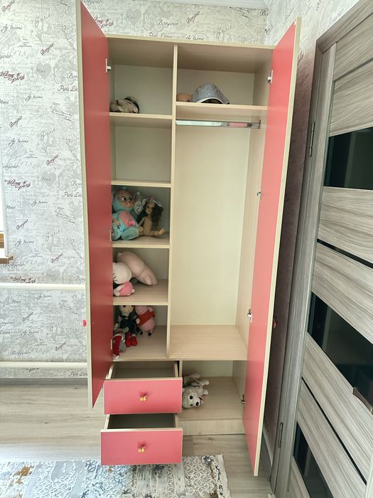 Продам детскую мебель