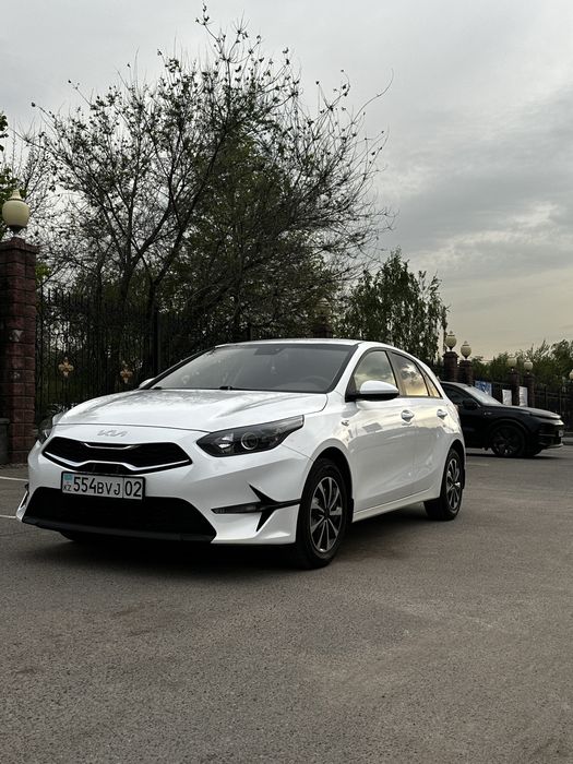 Kia Cee’d 2022 срочно