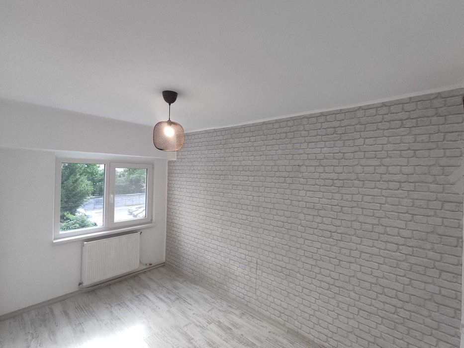 Închiriez apartament 3 camere Str. Stefan cel Mare