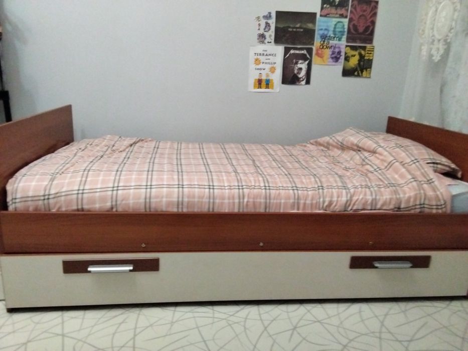 Продам кровать 2шт 20 000т б/у