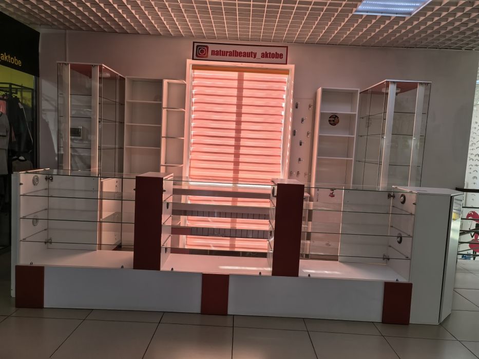 Продам витрину островок