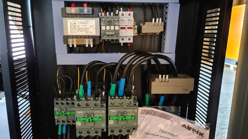 Винтовой компрессор APD-50A, -5,6 куб.м, 37кВт, AirPIK