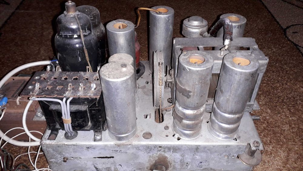 Шаси от радио Phillips 470A