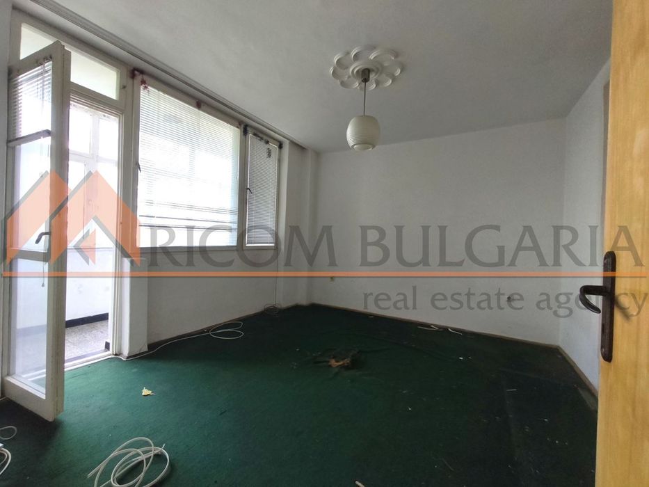 Продава се Четиристаен апартамент в Варна, ВИНС - 120 кв.м за 2667 €/кв.м - Снимка #6