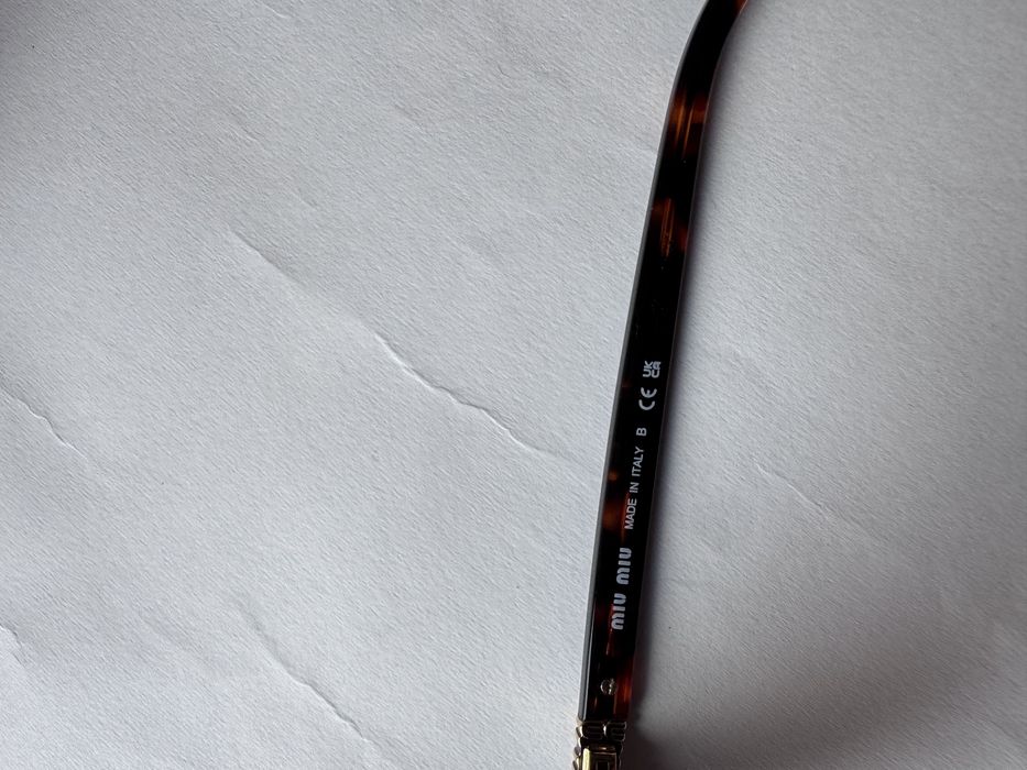 Ochelari de soare Miu Miu Oval SMU04Z 50-18 140, Noi