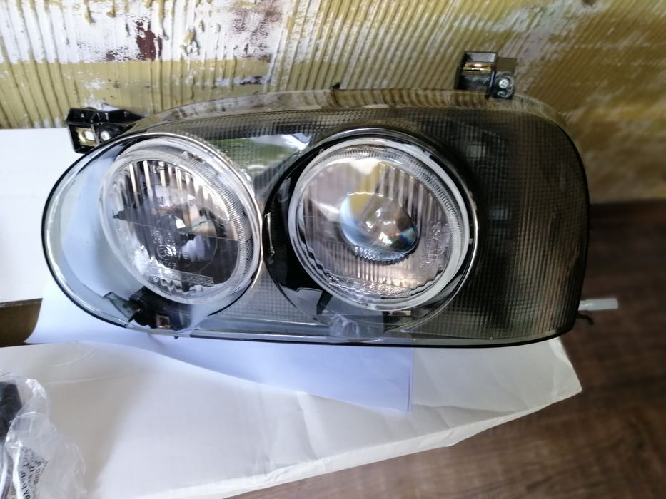 Фарове Голф , Vw Golf III фар TYC Hella lipstad farove  GOLF 3