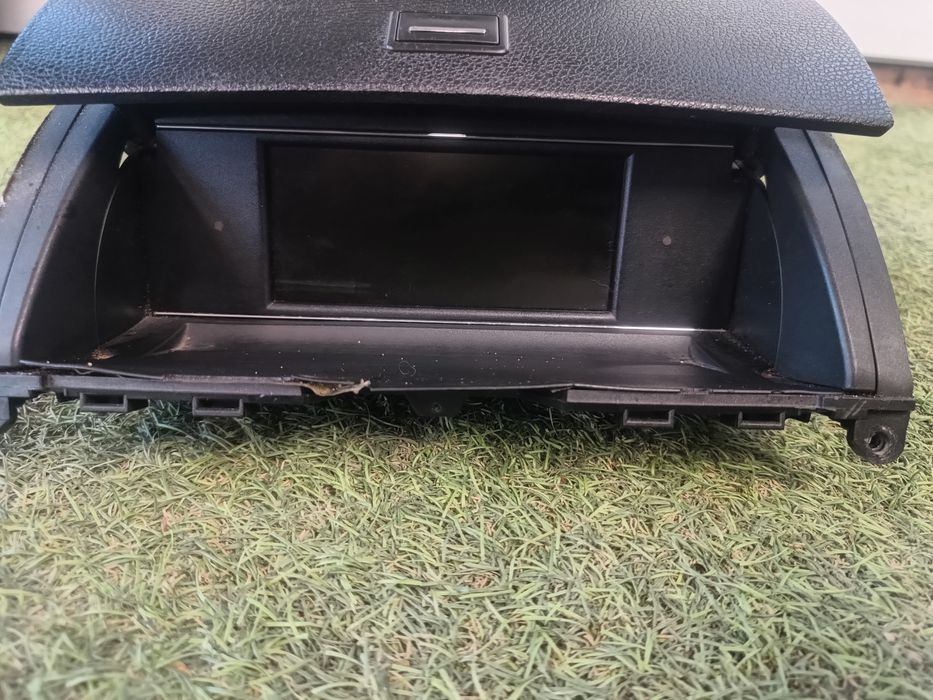 Navigație mica Mercedes-Benz C-Class W204