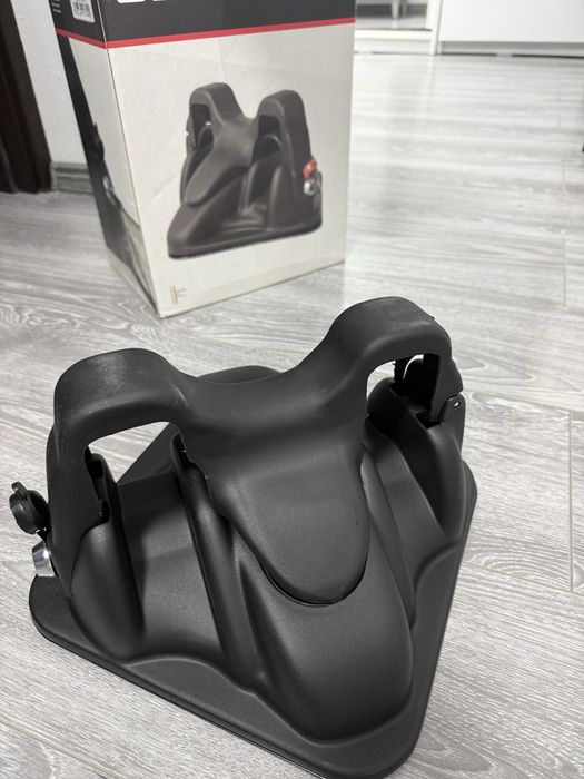 Suport skiuri magnetic