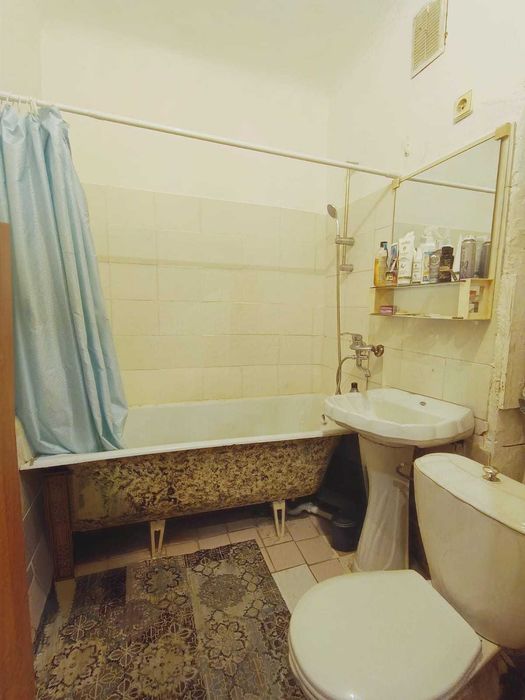 Продам 2 ком. квартира  42 м.