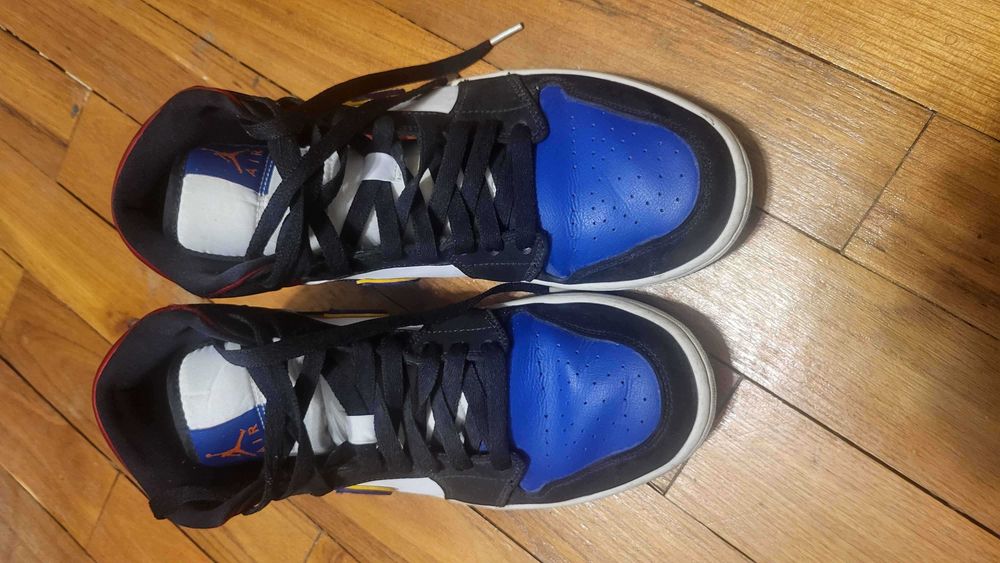 Jordan 1 Mid Lakers Top 3