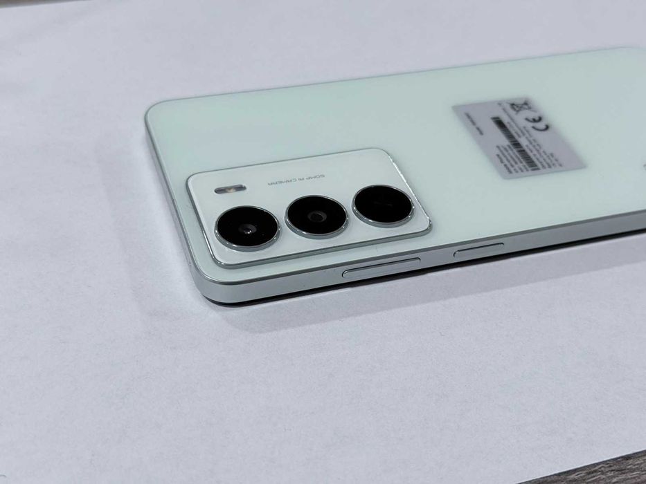 Продавам Realme 14X 5G 128gb