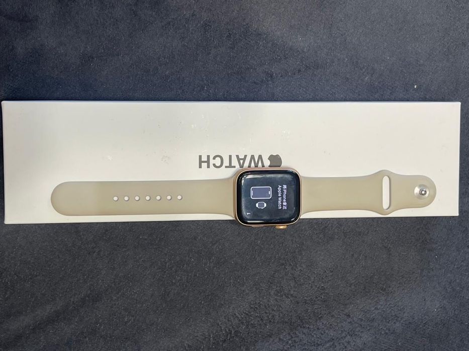 Apple Watch SE 2 44mm