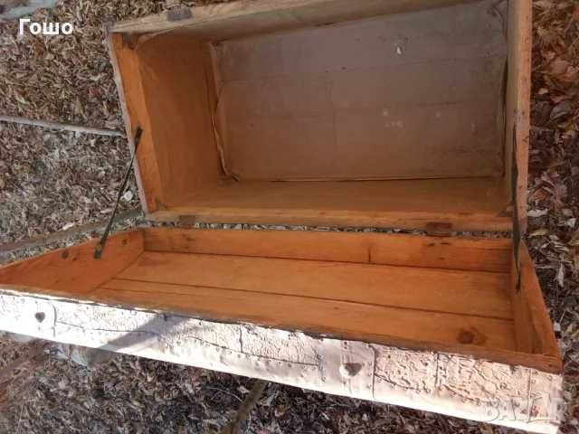 Стар дървен сандък