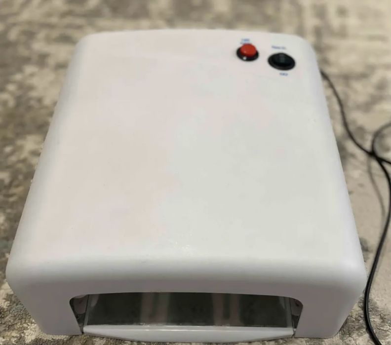 УФ лампа для гель лака/маникюра