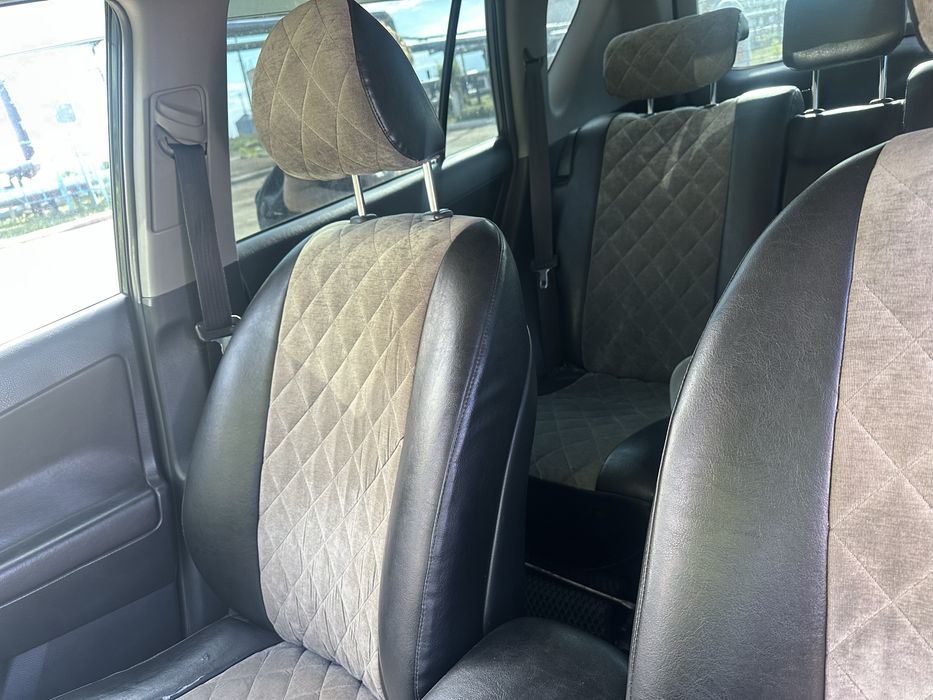 Продам тайоту Рав 4 2008