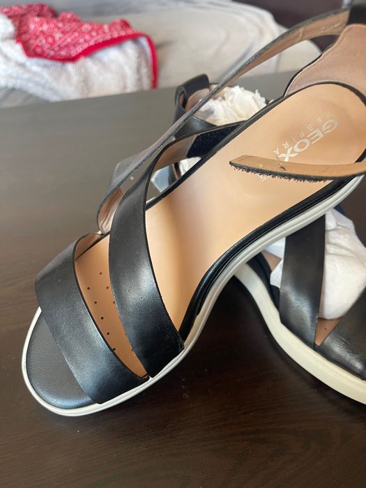 Сандали дамски размер 38