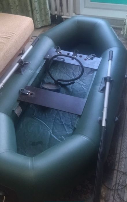 Продам отличную двухместную лодку