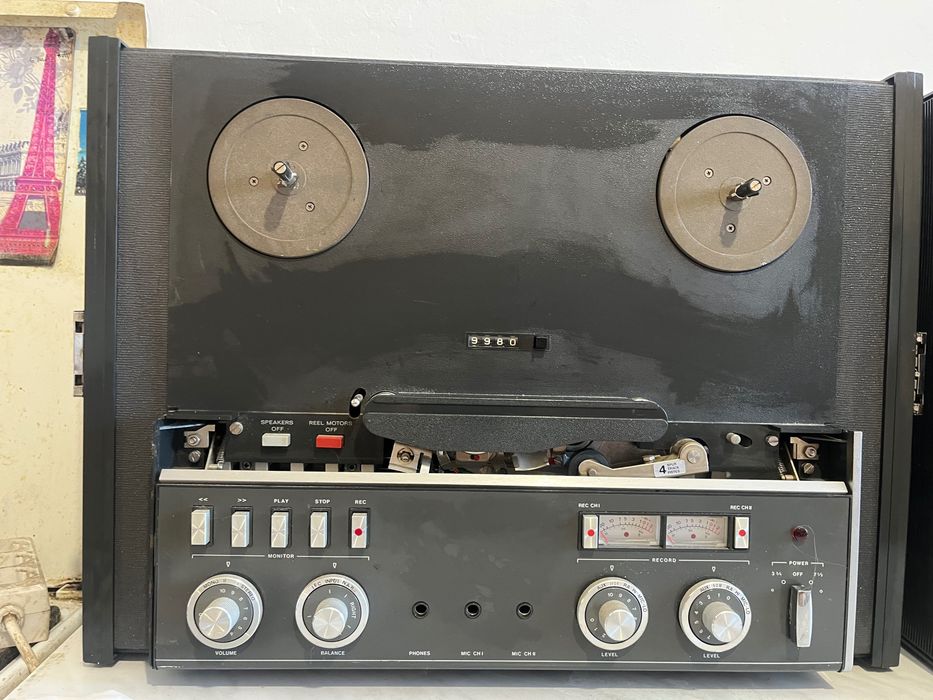 Vand doua magnetofoane Revix a77 in doua/ patru piste