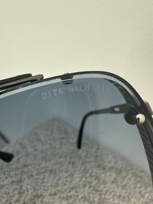 Очки от бренда DITA