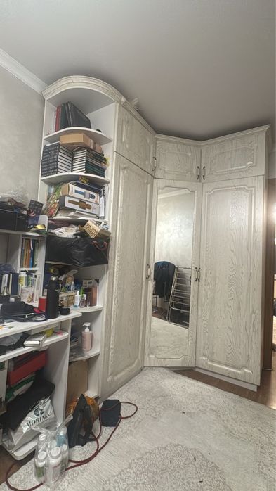 Шкаф сатыладыыы.