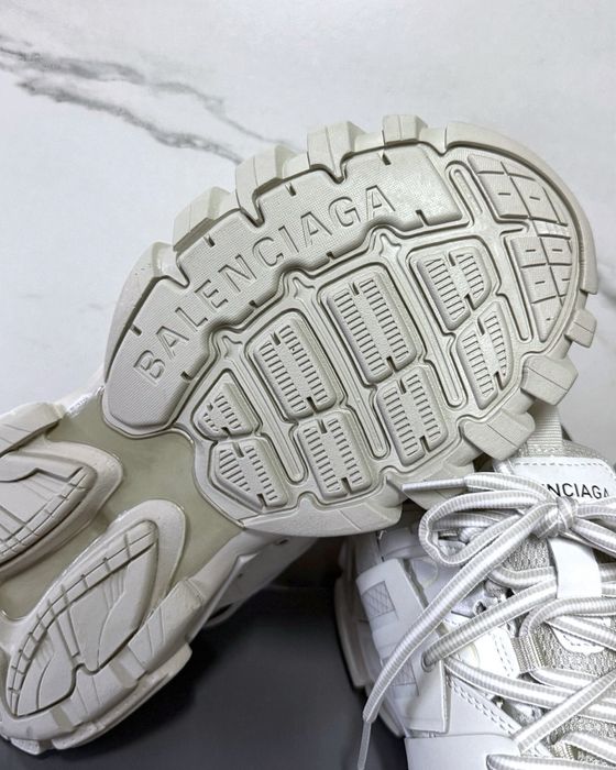 Balenciaga track full white
