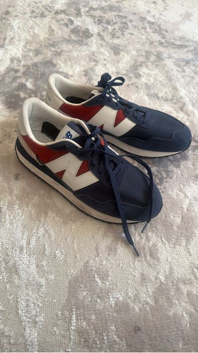 Продам кроссовки