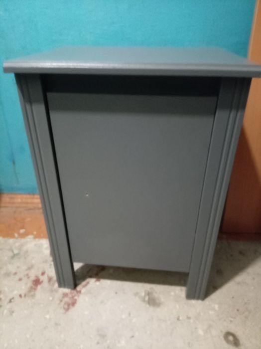 Продам тумбу серую