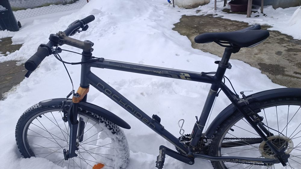 De vânzare bicicleta