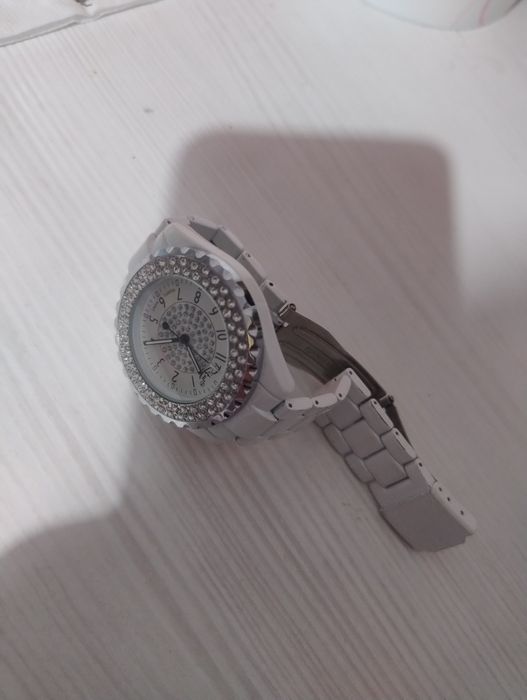 Кварцов часовник  Rital