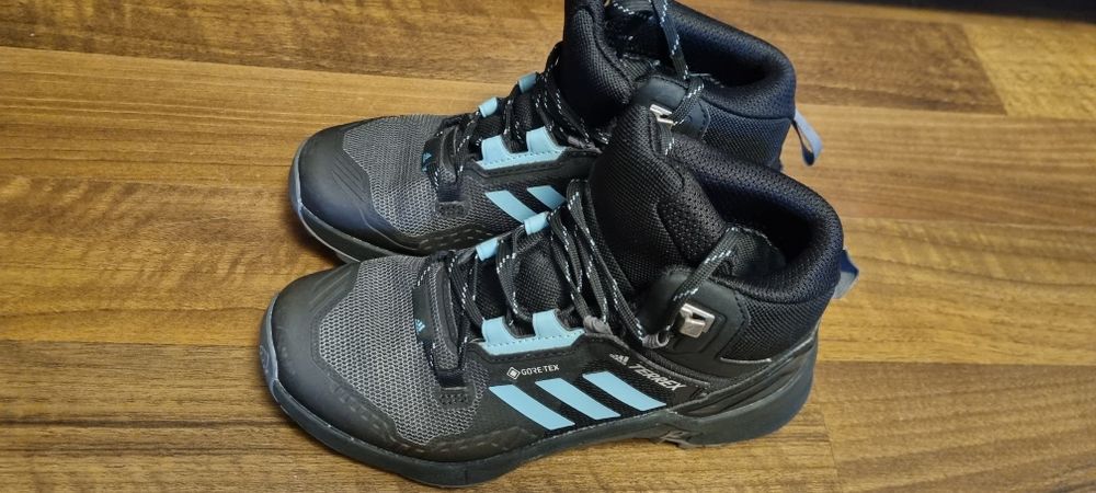 Adidas Terrex Goretex 36