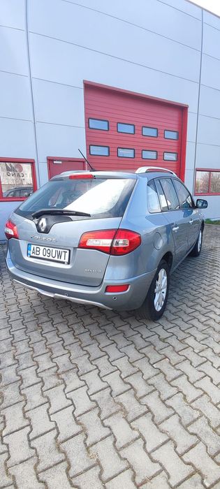 Vând Renault koleos