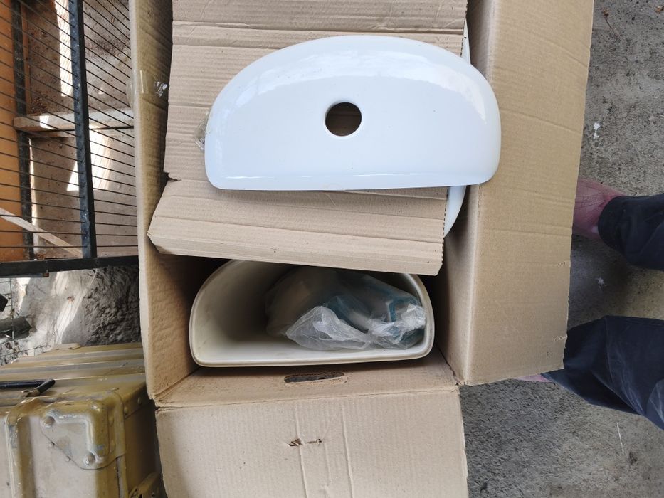 Продаю унитаз новый