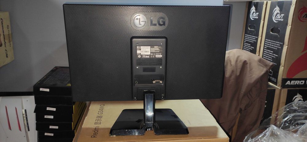 Монитор LG 22EN33S, 1920x1080, 75 Гц, TN