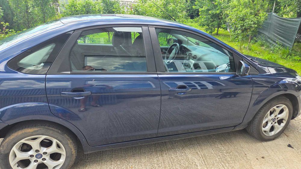 FORD Focus 2011 — imagine 4