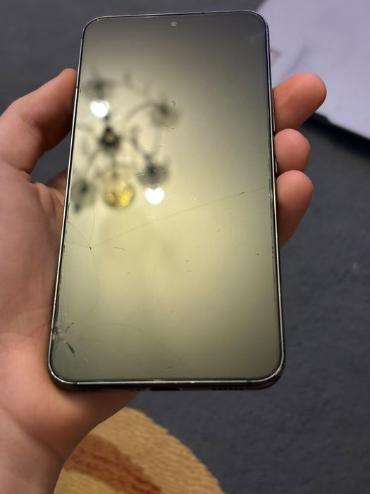 Samsung s22 минус на экране