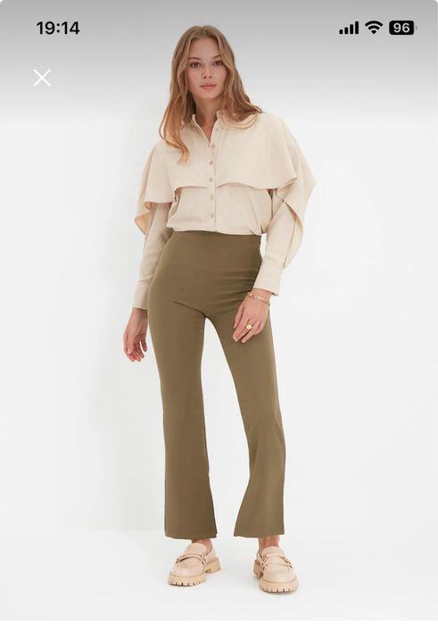 Pantaloni Khaki cu talie inalta si despicatura Marime XS/34