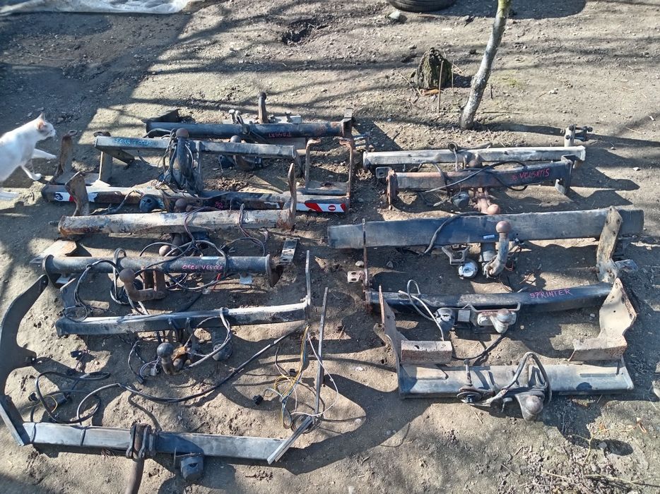 Vând cârlig  remorcare  diverse masini