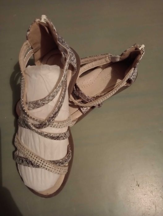 Недорогая обувь для девочек