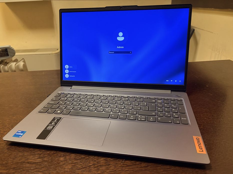 Lenovo Ideapad Slim 3 ПЕРФЕКТЕН