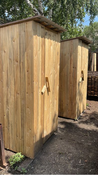 Туалет уличный, дачный