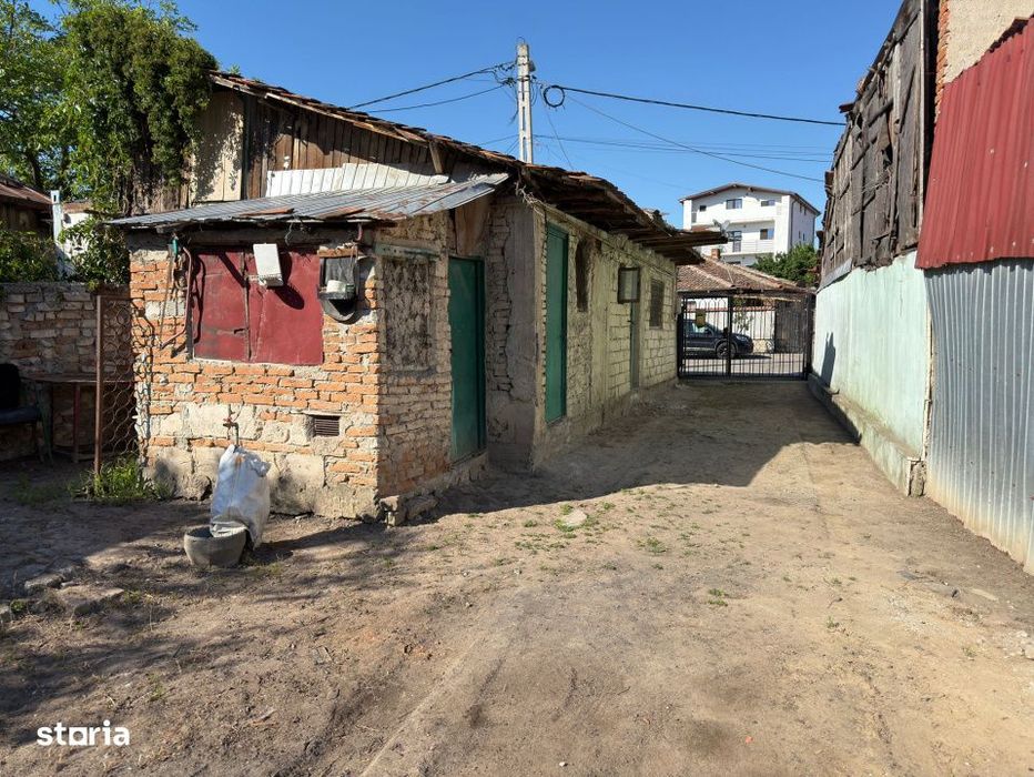 Casa renovabila + teren, 51 mp, 277 mp, zona 1 Mai